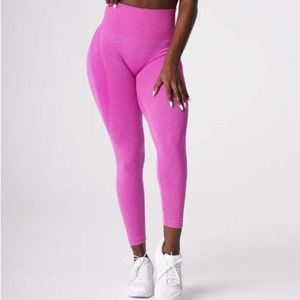 NVGTN Contour Seamless Leggings in Maui